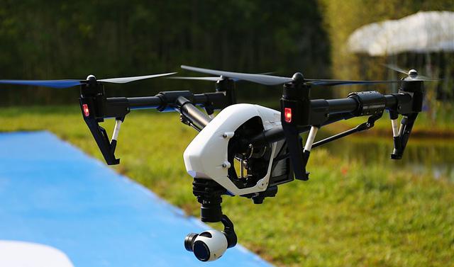 長(zhǎng)大后，你的玩具應(yīng)該是智能無(wú)人飛行器