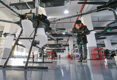 17 智能無人飛行器制造 開啟空中智能新時代